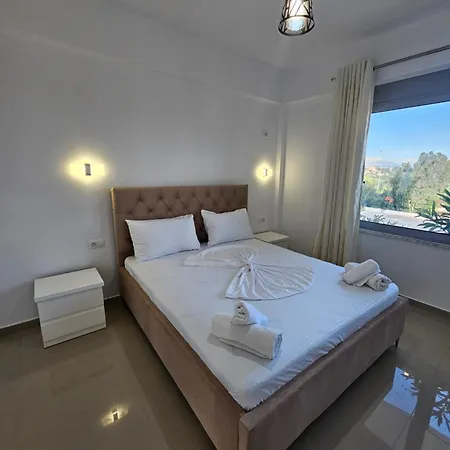 Hotel Irini Sarande Exterior photo